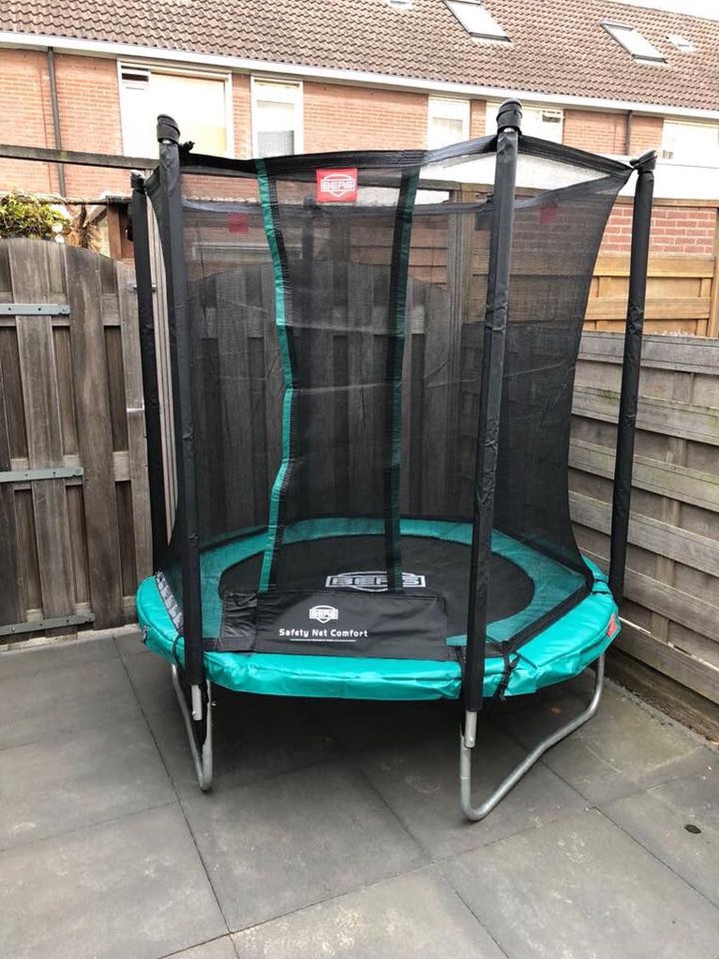 A Bewegingsmateriaal: A013 Trampoline 180cm met net